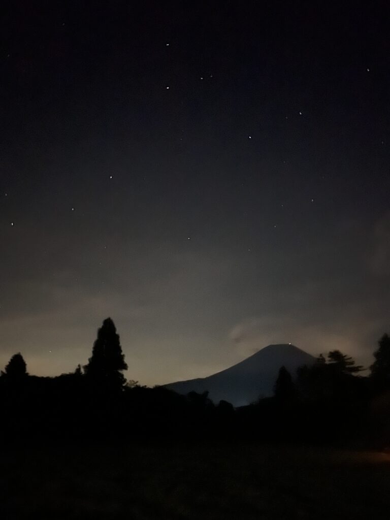 朝霧Camp Base_富士山（夜）